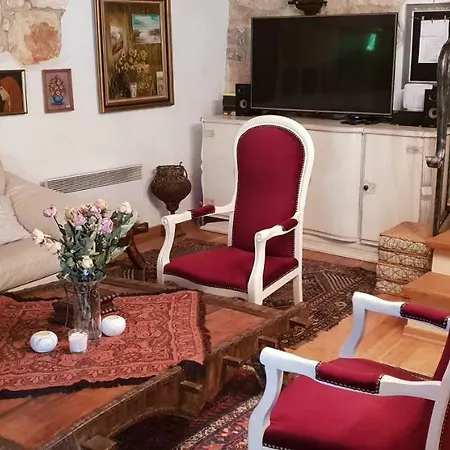 فيلة Vila Luna *