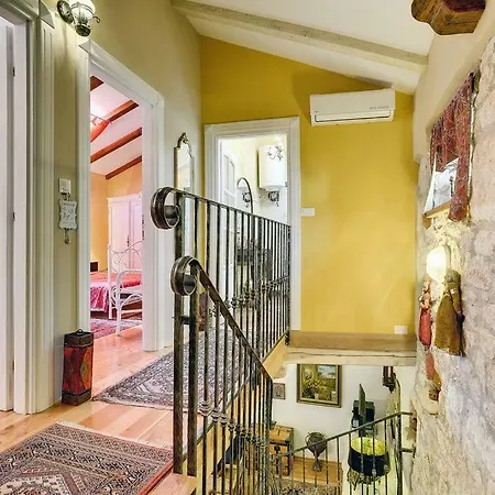 Villa Vila Luna *
